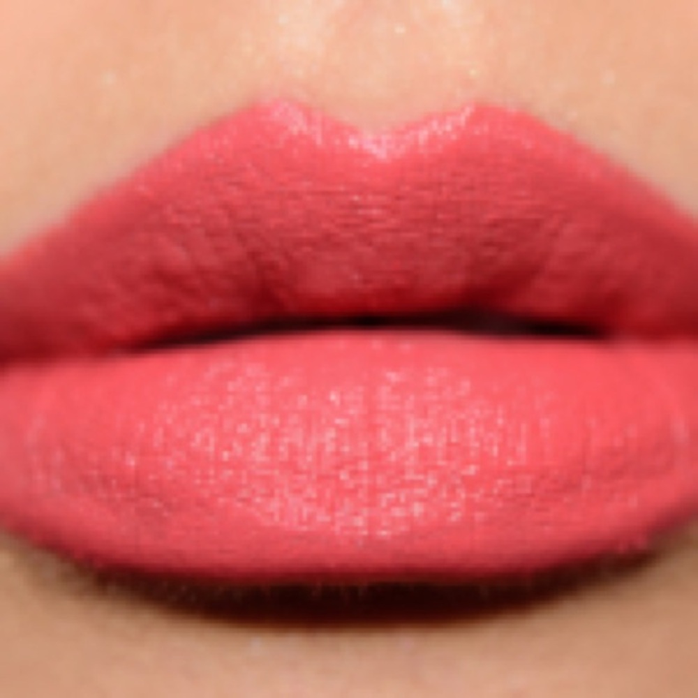 Hourglass Gold Lipstick Duo - Picture 3 of 11